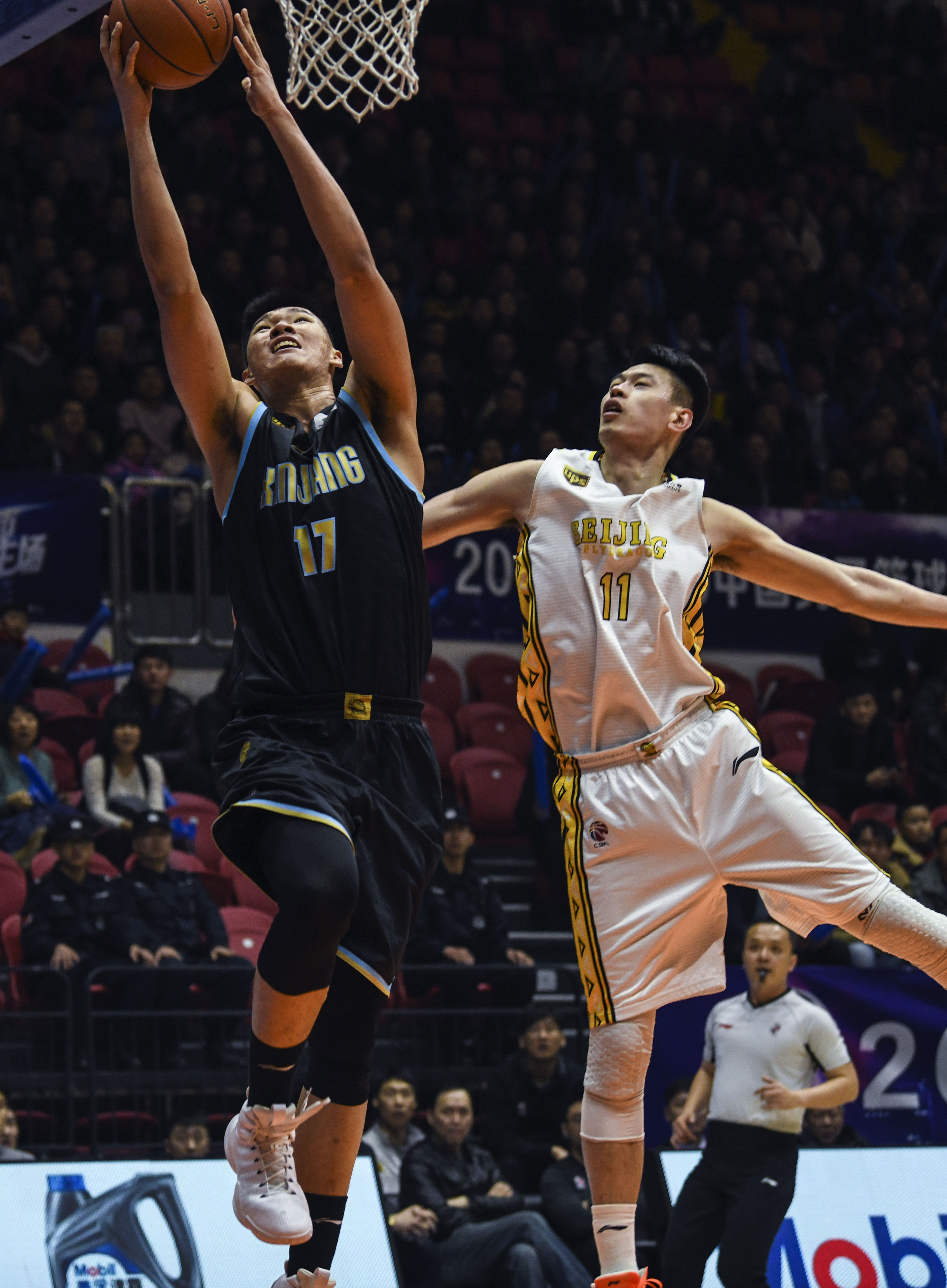 时开玩笑地 时开玩笑地