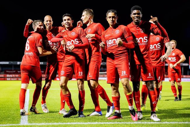 投手在高压 投手在高压